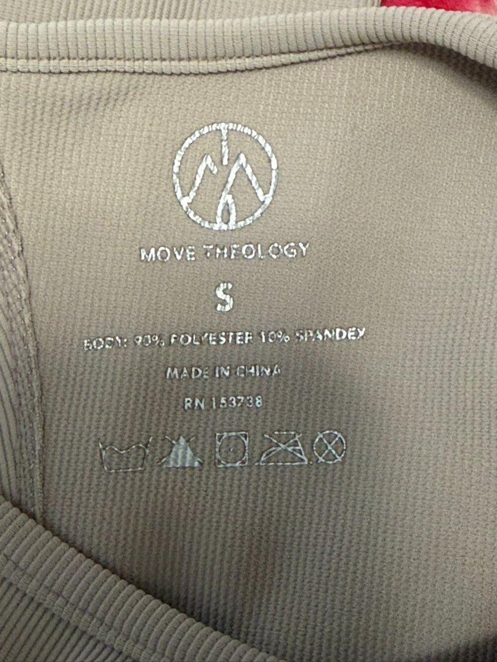 Move Theology Open Back Long Sleeve Crop Top | Taupe |‎ Size Small - Picture 2 of 5